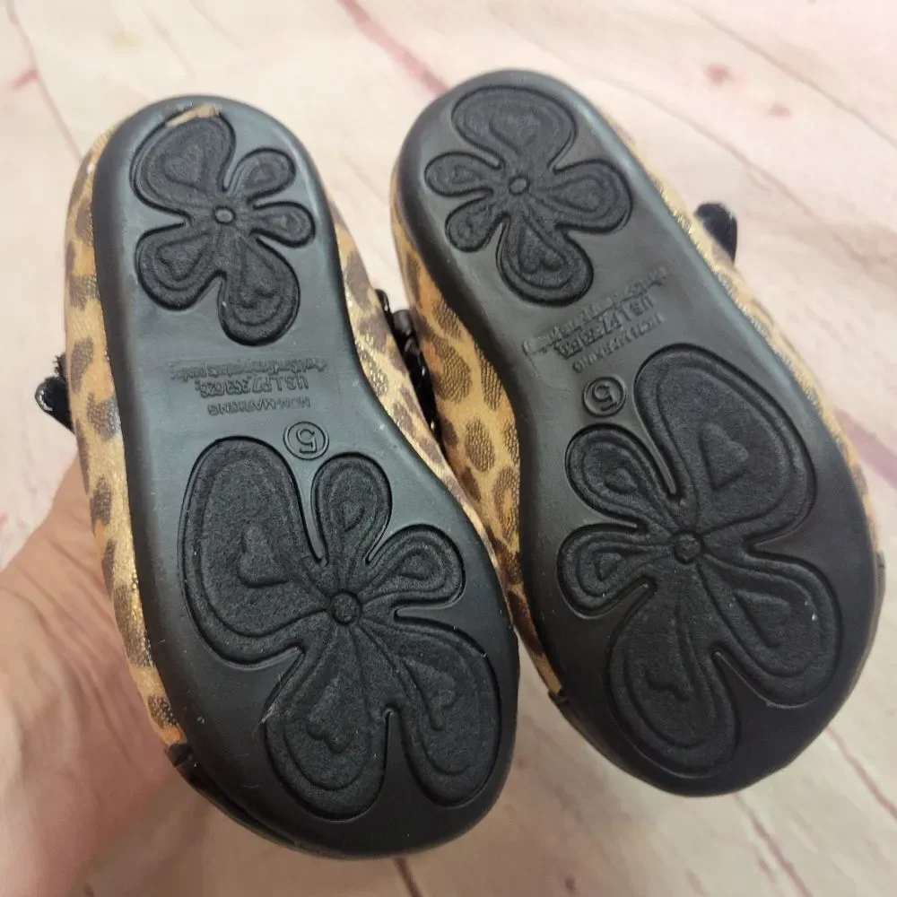 Oshkosh leopard Mary Jane shoes 5